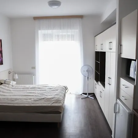 Ξενοδοχείο με διαμερίσματα Skc *